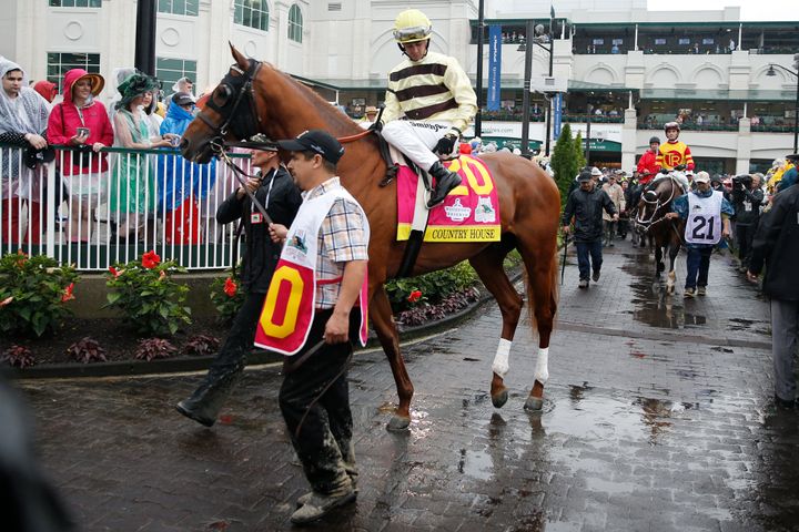 Valets are responsible for saddling horses, preparing jockey silks, and ensuring compliance with weight limits ahead of each race. “It entails a whole lot more than people think,” Ron Shelton, a veteran valet, told HuffPost this week amid a labor dispute with Churchill Downs over how much the valets are paid.