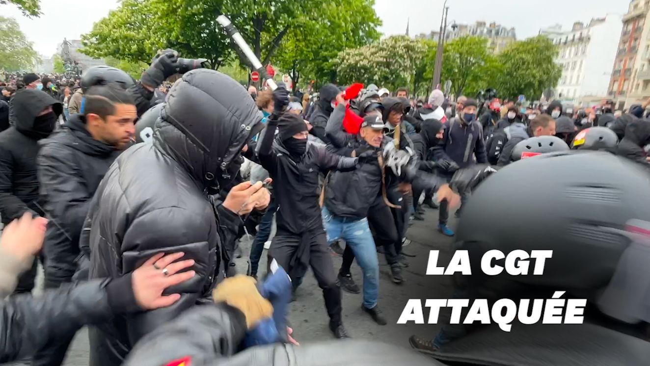 L'image de ce 1er mai à Paris: des militants CGT et des véhicules attaqués place de la Nation