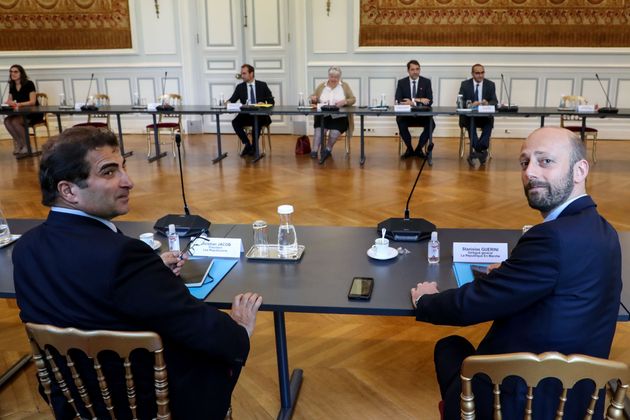 Christian Jacob (LR) et Stanislas Guerini (LREM) ensemble lors d'une réunion sur les élections municipales au printemps 2020 s'affrontent à distance sur leurs stratégies pour les régionales 2021.