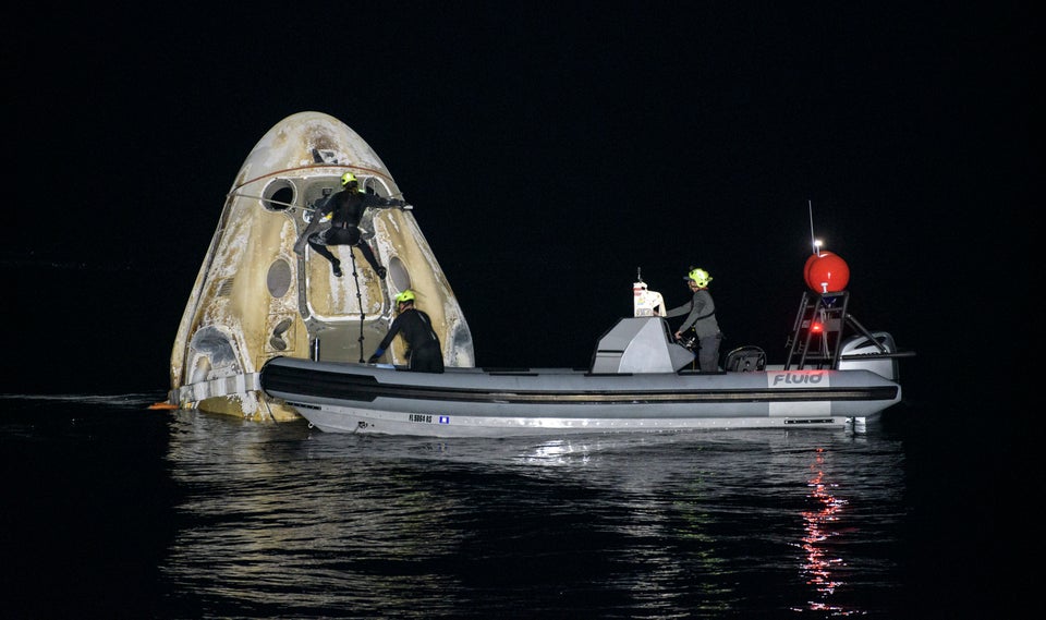 Spacex: Επιστροφή στην Γη μετά από πέντε