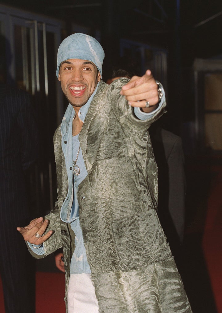 Craig David makes his way to the Brit Awards in 2001