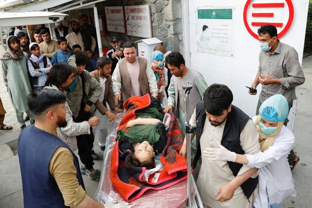 Afghanistan Strage Di Studentesse A Kabul Attacco Contro Una Scuola Femminile L Huffpost