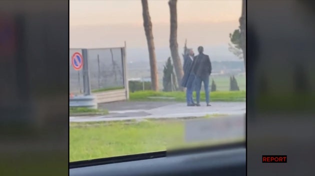 Renzi presenta denuncia su caso Report, possibile grave violazione riservatezza Renzi presenta denuncia su caso Report, possibile grave violazione riservatezza