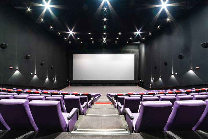 劇場はokなのに映画館はng 東京都の休業要請に業界団体が抗議 声明全文 ハフポスト アートとカルチャー