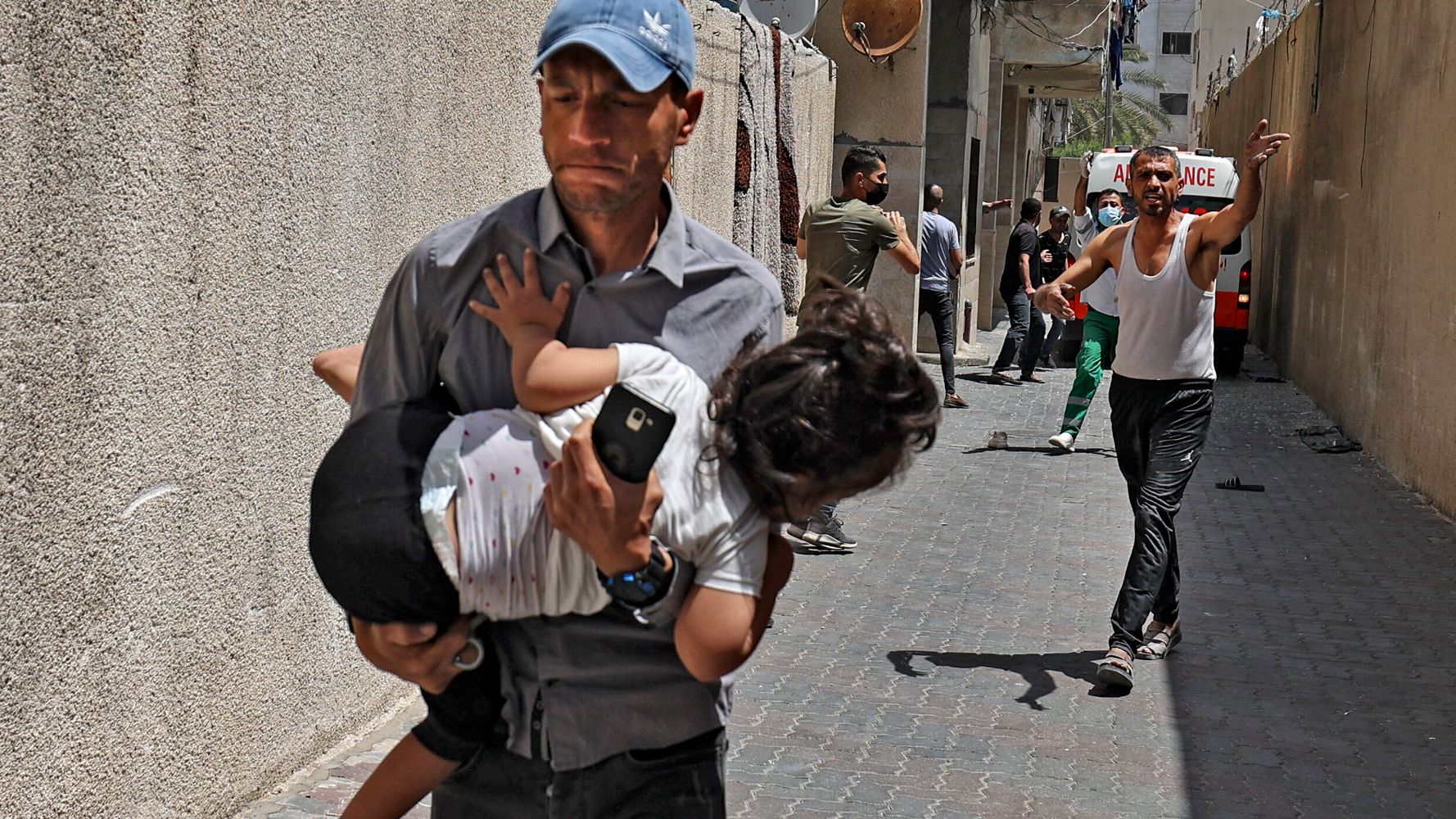 1778px x 1000px - At Least 24 Palestinians Killed As Israel Launches Airstrikes On Gaza |  HuffPost Latest News