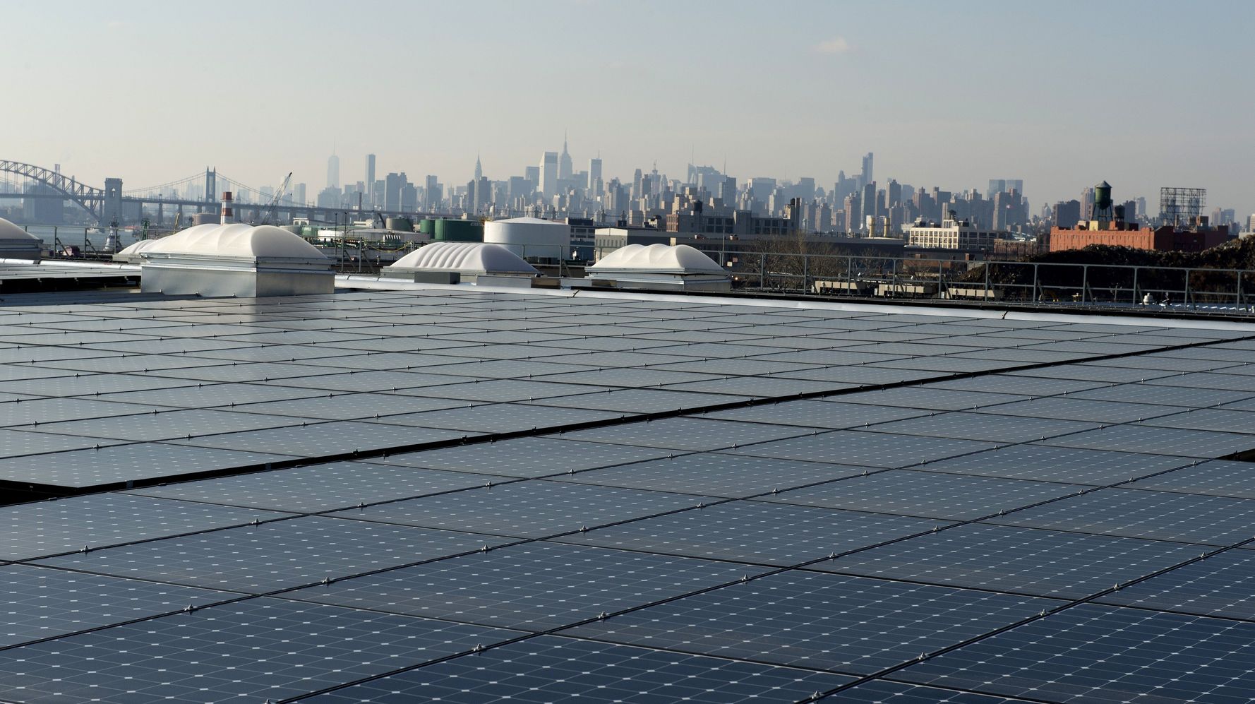 How New York Could Build Publicly Owned Electricity Without Taking Over Dirty Plants
