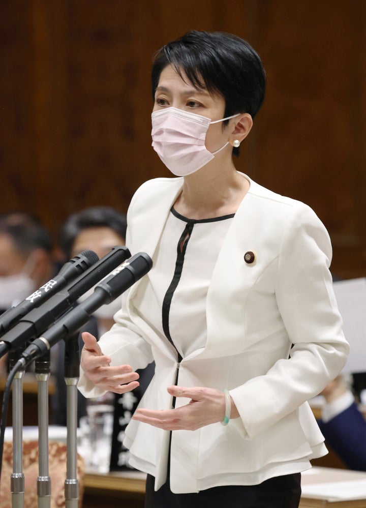 参院予算委員会で質問する立憲民主党の蓮舫代表代行＝3月19日、国会内