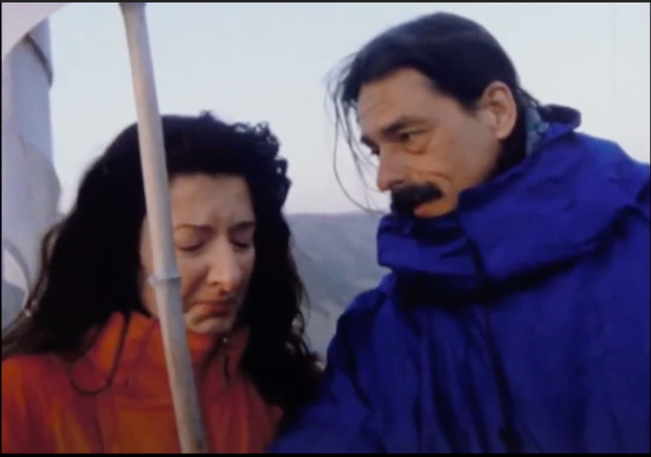 Encuentro entre Ulay y Marina Abramović en 'The Lovers'.