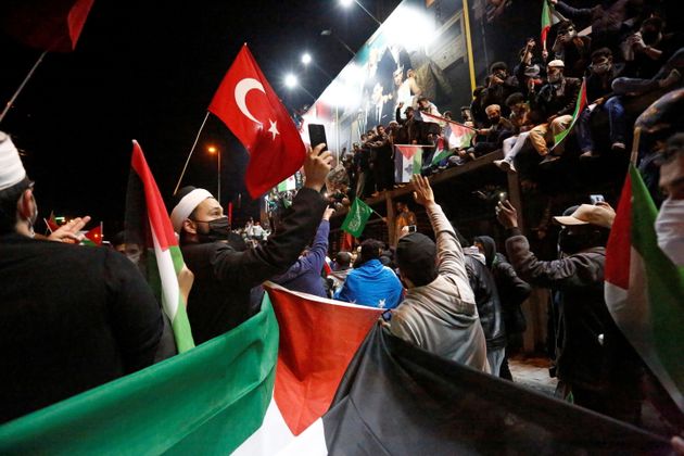 11 Μαΐου 2021 Τούρκοι διαδηλώνουν υπέρ των Παλαιστινίων έξω από την ισραηλινή πρεσβεία στην Κωνσταντινούπολη