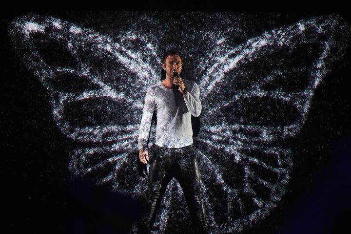 Måns Zelmerlöw performing at Eurovision in 2015