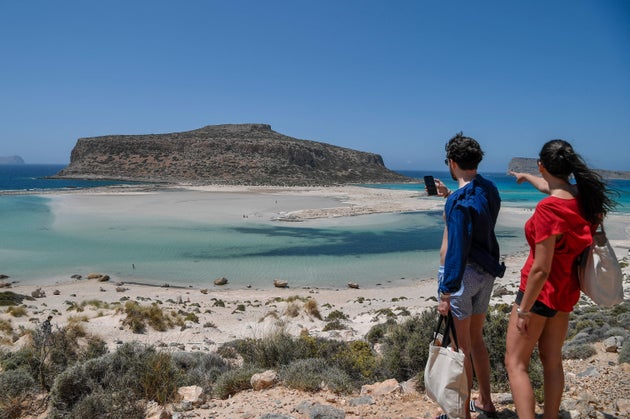 Πρεμιέρα για τον τουρισμό με ελπίδες για ένα καλό