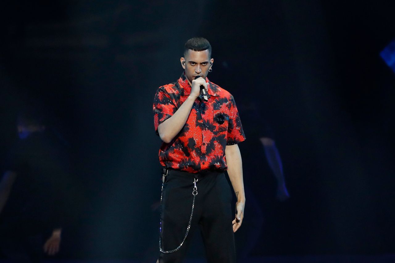 Mahmood performing Soldi at Eurovision in 2019