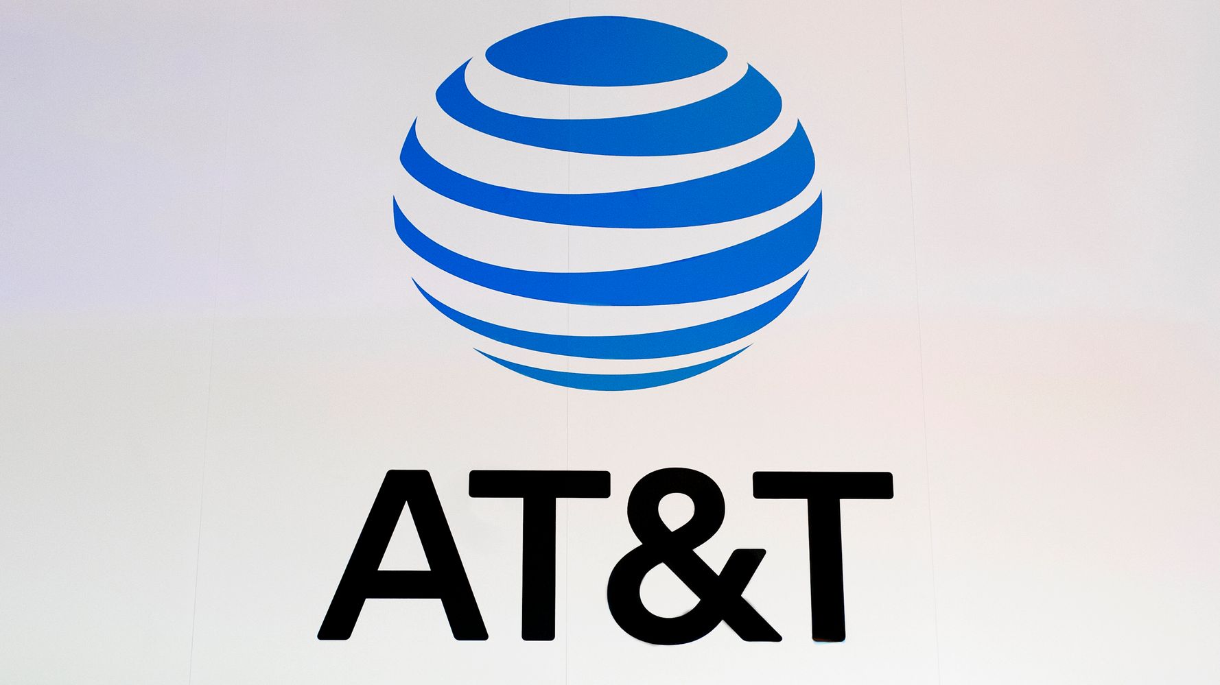 AT&T Signs Deal To Combine Media Operations, Including CNN, With Discovery