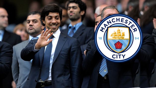 Le propriétaire du club de Manchester City, Mansour bin Zayed Al Nahyan, lors d'une rencontre de Premier League face à Liverpool, à Manchester, le 23 août 2010.