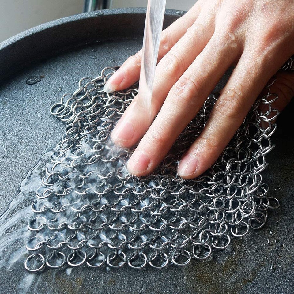 Cast Iron Scrubber, Food Grade Stainless Steel Chainmail Scrubber With Heat  Resistant Pan Scraper, Anti-rust Cast Iron Scrubber Brush With Handle,  Reusable Cast Iron Cleaner For Cookware, Pot Brush, Kitchen Supplies,  Cleaning