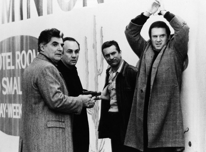 UNITED STATES - AUGUST 14: Richard Foronjy, Robert Miranda, Robert De Niro and Charles Grodin in scene from movie "Midnight Run". (Photo by NY Daily News Archive via Getty Images)