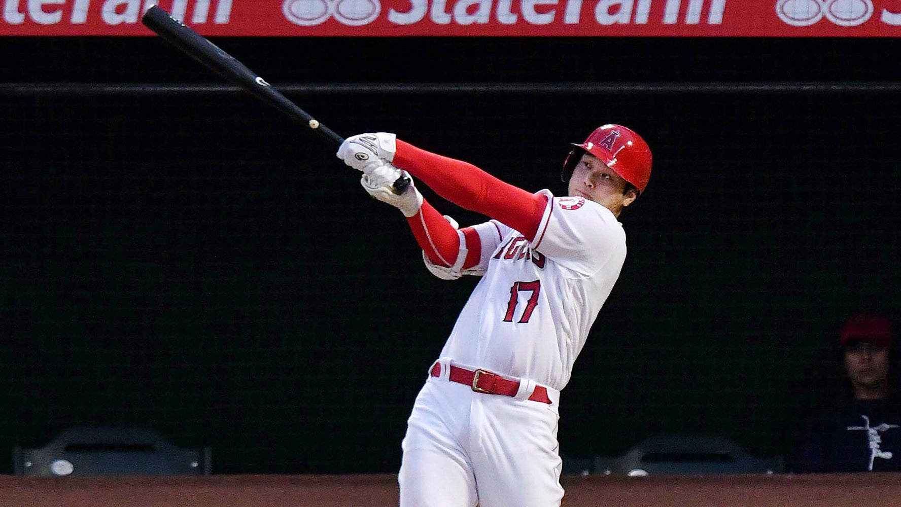 大谷翔平選手の14号ホームランに解説者も 冗談でしょ 現地の放送局 明日投げます と動画に 注釈 つける ハフポスト 大谷翔平選手の14号ホームランに解説者も 冗談でしょ 現地の放送局 明日投げます と動画に 注釈 つける ハフポスト