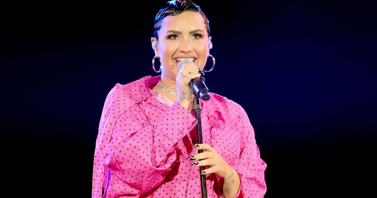 Demi Lovato Reveals To Fans That They Are Non-Binary | HuffPost UK ...