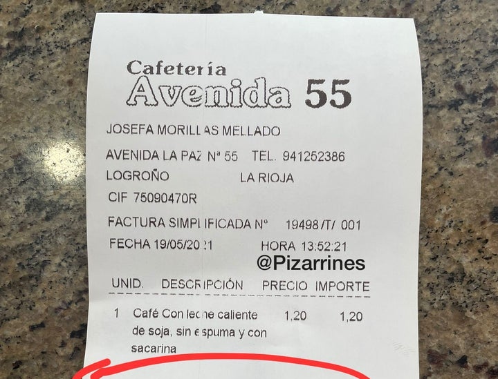 Ticket con el cobro de 20 céntimos.