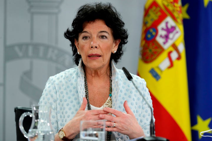 La ministra de Educación, Isabel Celaá, durante la rueda de prensa.