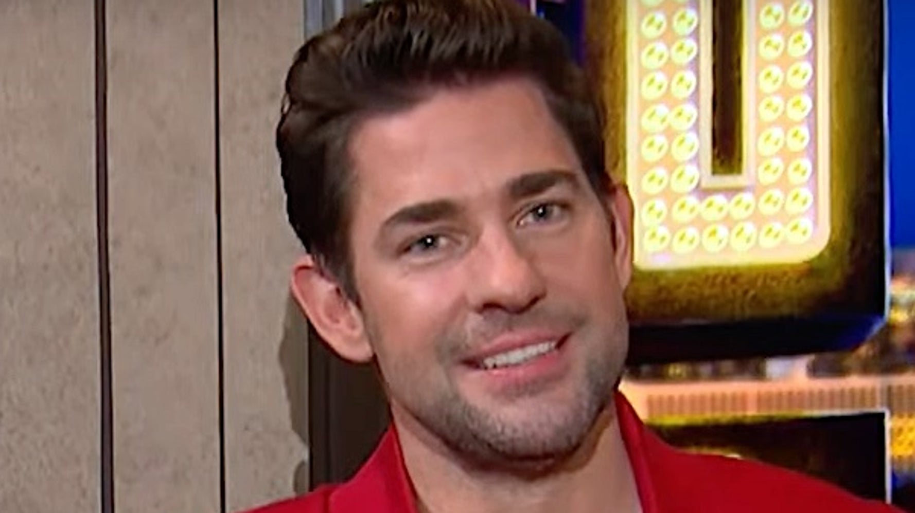 John Krasinski Reveals Surprising Job He Took After Filming 'The Office' Pilot