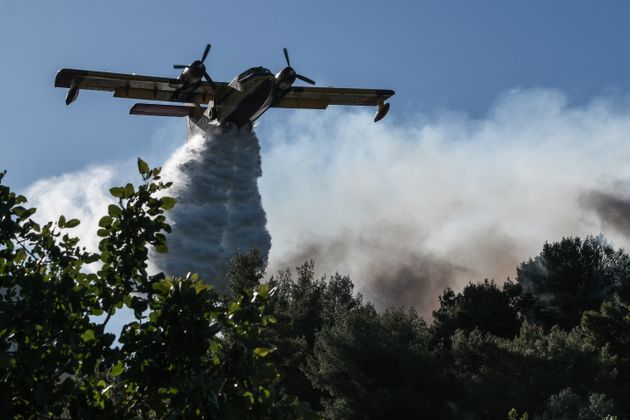 Τα εναέρια μέσα στη μάχη της φωτιάς από νωρίς το