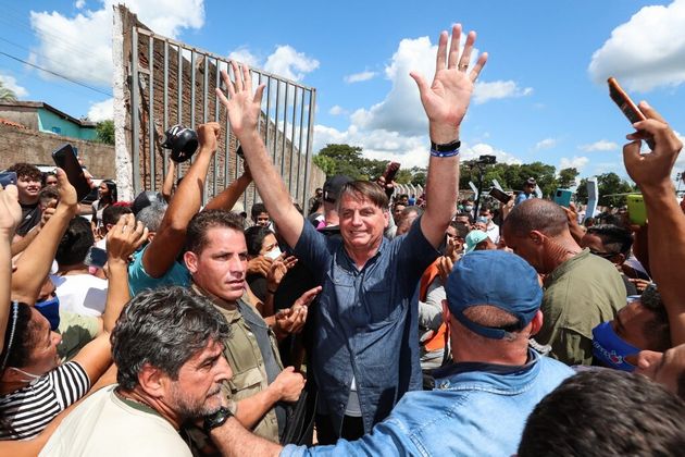 Jair Bolsonaro lors d'un bain de foule à Senador La Rocque, le 21 mai 2021