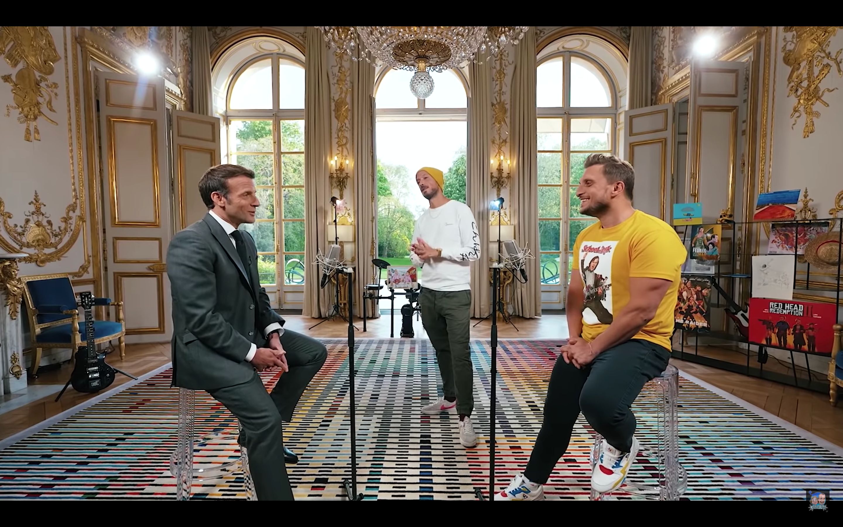 McFly et Carlito diffusent leur concours d'anecdotes avec Macron à l'Elysée