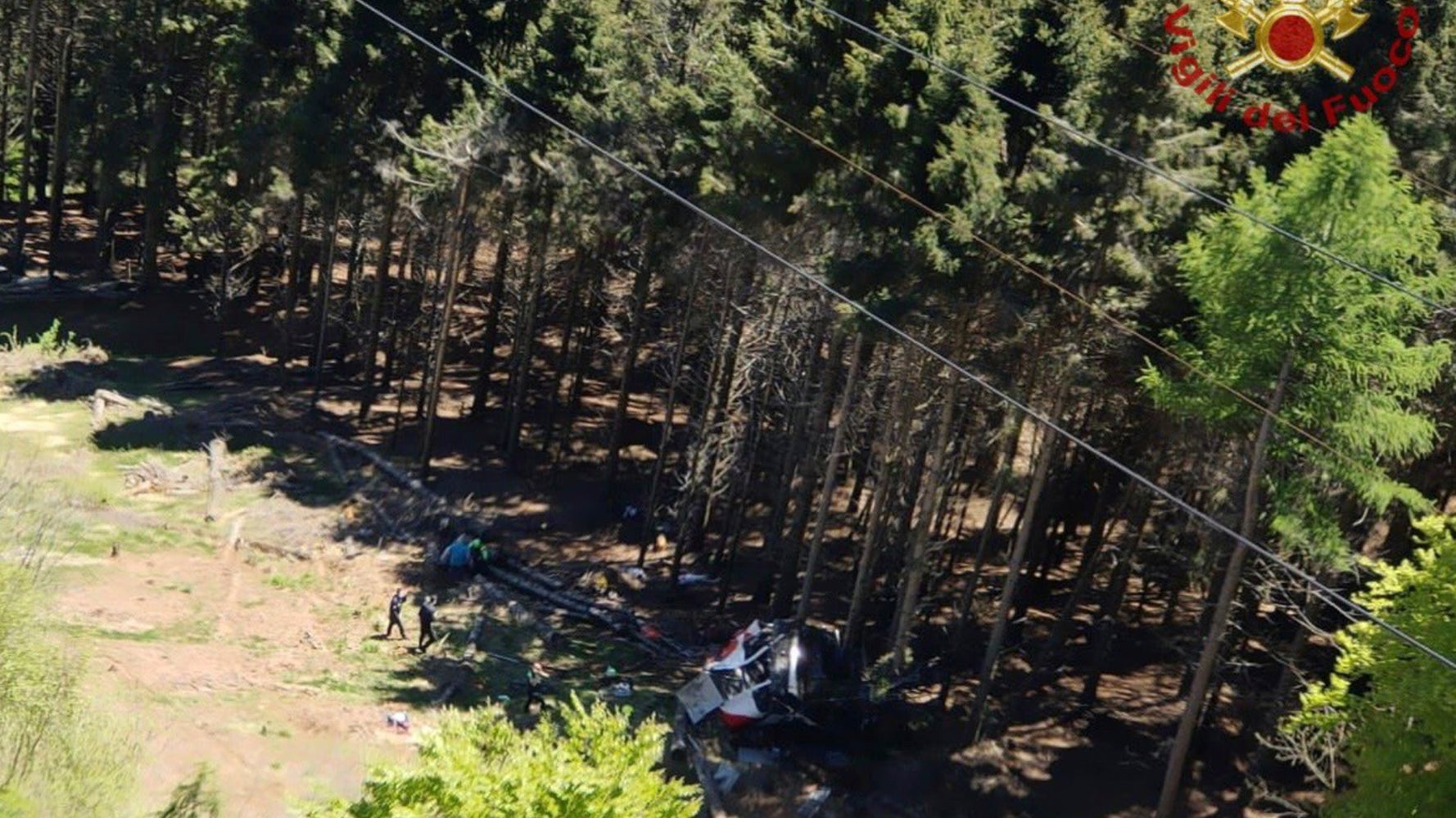 Italian Cable Car Plunges To The Ground, Killing At Least 9