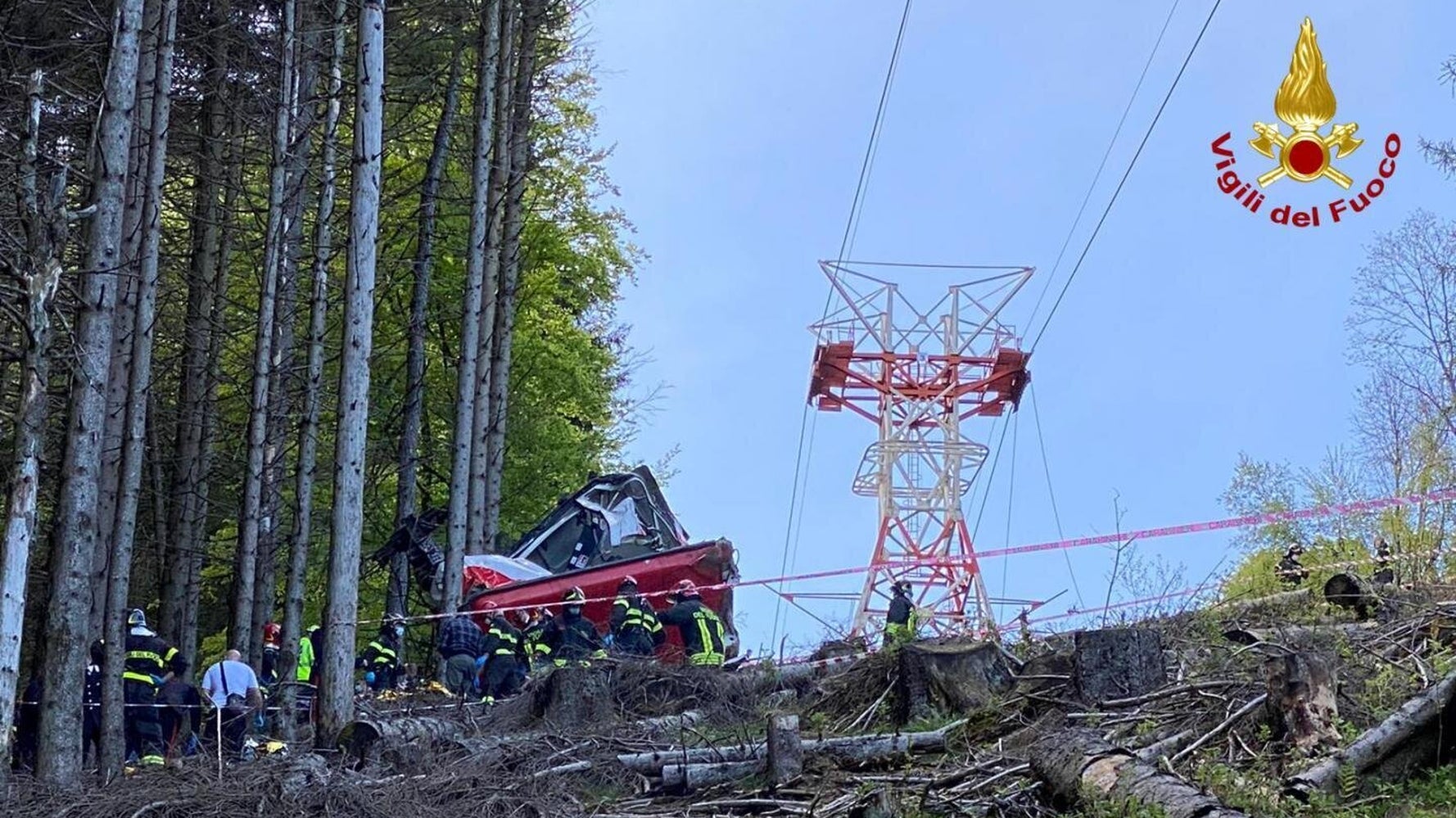 Italian Cable Car Plunges To The Ground, Killing At Least 14 HuffPost