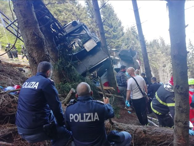 Incidente Sulla Funivia A Stresa La Procura Il Sistema Di Freni Di Sicurezza Non Ha Funzionato L Huffpost