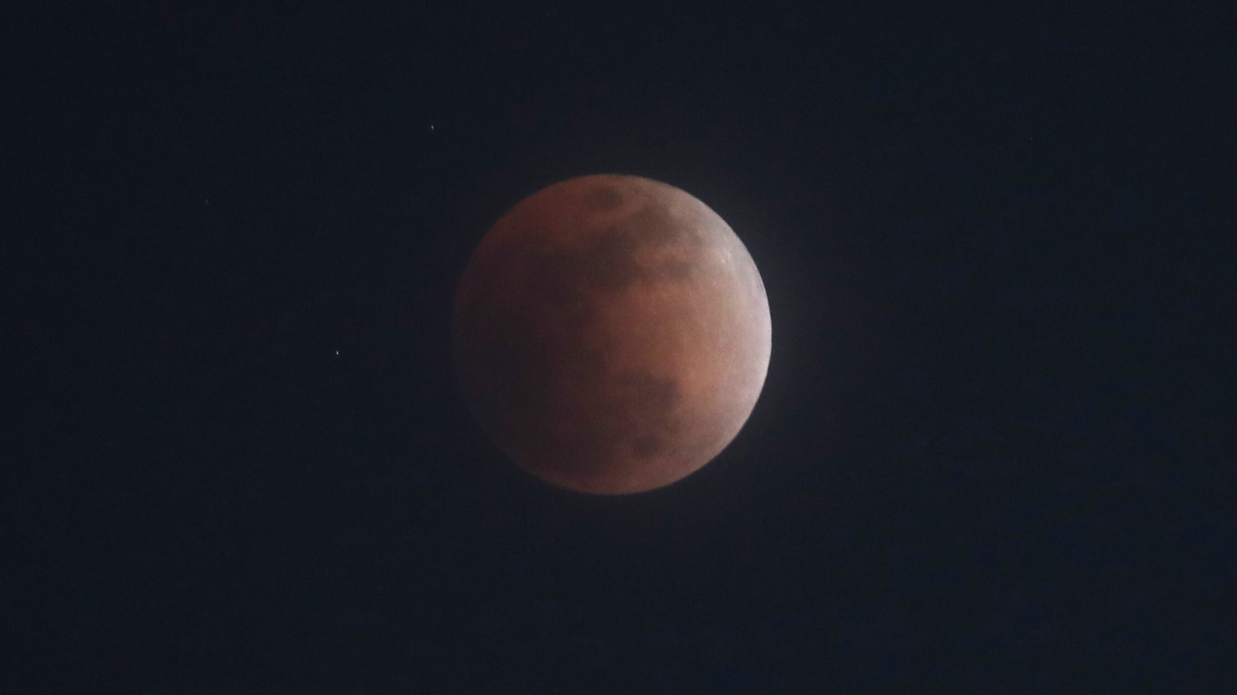 スーパームーン での皆既月食 見られる時間はいつ 約24年ぶり貴重な天体ショー ハフポスト スーパームーン での皆既月食 見られる時間はいつ 約24年ぶり貴重な天体ショー ハフポスト