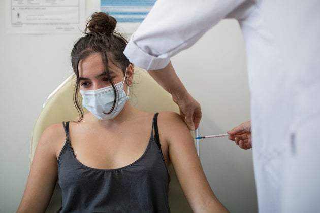 Εμβολιασμός: Τα ποσοστά των εμβολιασμένων ανά ηλικιακή