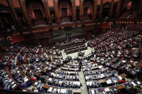Riforme per ripartire ma i partiti frenano - Vimarsana News