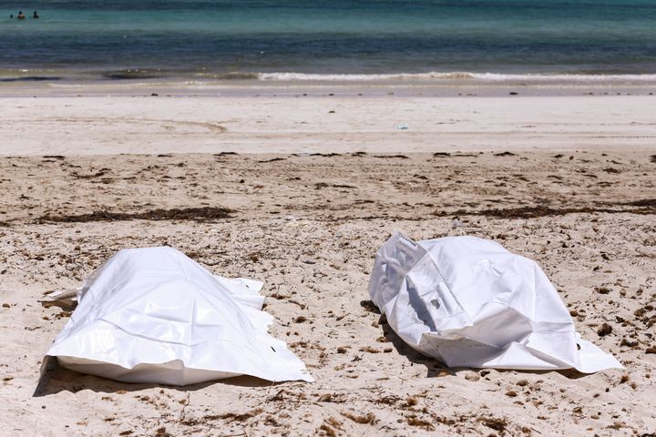 Φωτογραφία από τον εντοπισμό νεκρών μεταναστών στις ακτές της Λιβύης το 2019. 