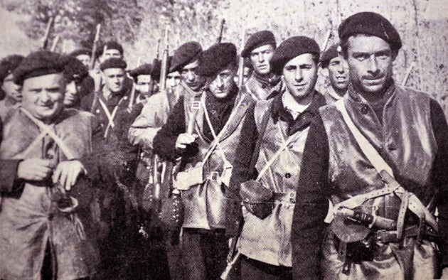 Φωτογραφία μελών των...