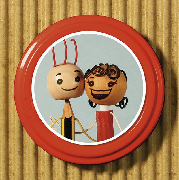 Leo y Lisa, son amigos incondicionales. Él es un soñador que quiere volar y ella tiene el carácter para sacar sus sueños adelante.