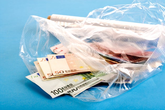 Ομολόγησε ληστεία σε τράπεζα 25 χρόνια μετά και επέστρεψε τα