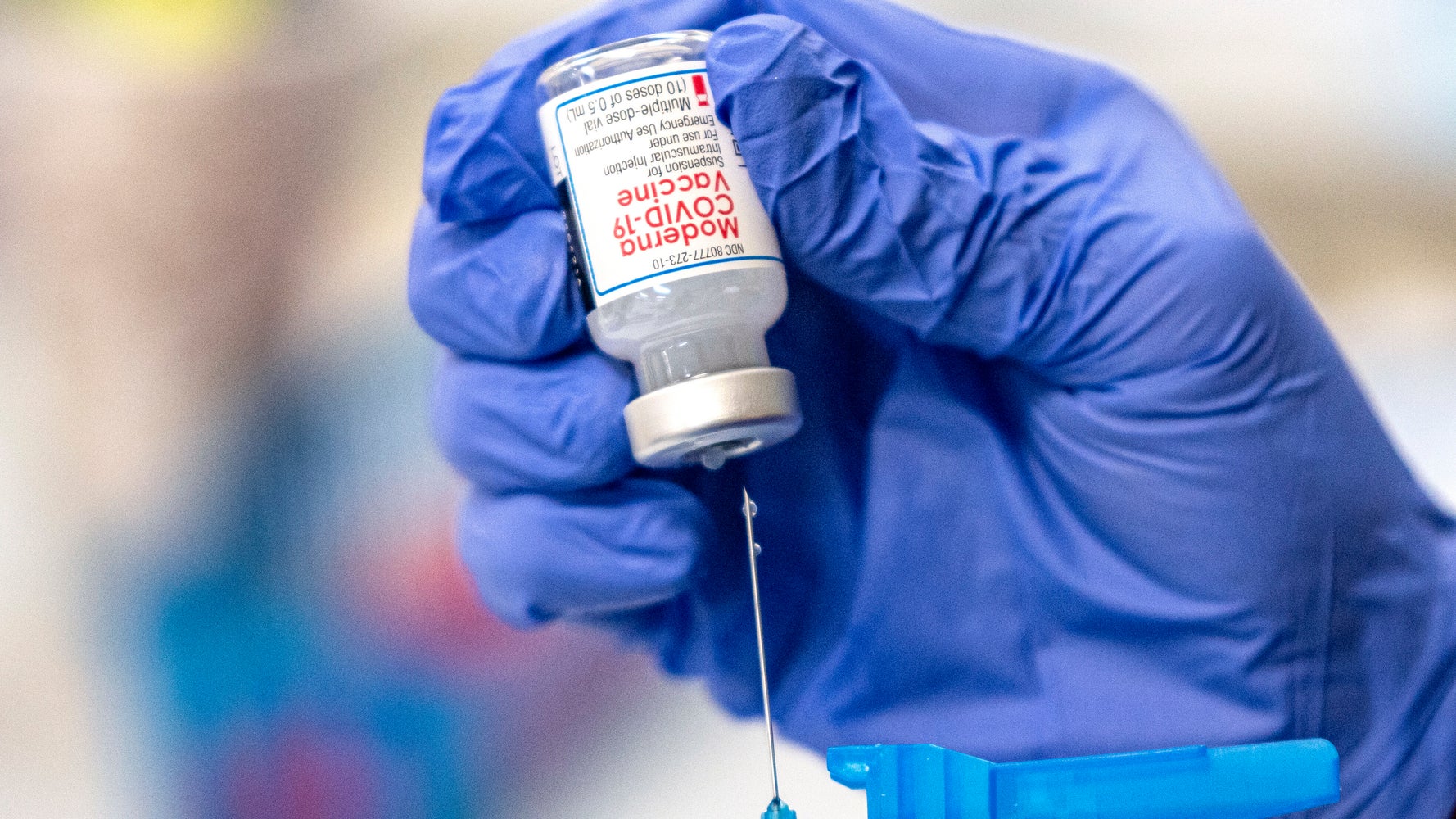 Over 100 Texas Hospital Workers Sue Employer Over Vaccine Mandate