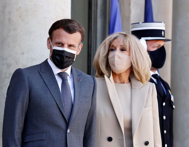 Emmanuel et Brigitte Macron à l'Élysée, pour la venue du président allemand Frank-Walter Steinmeier et de sa femme le 26 avril 2021)