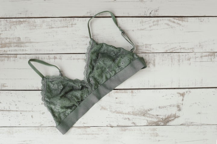 Bralette de encaje verde