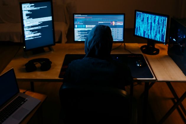 L'affaire Mila nous rappelle à quel point le cyberharcèlement est difficile à punir (Photo prétexte par Westend61 via Getty Images)