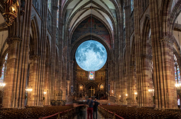 “The Museum of the Moon” est à observer du 3 au 13 juin.