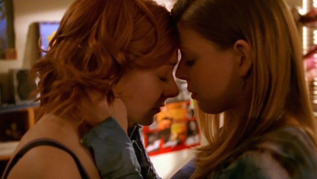 Alyson Hannigan and Amber Benson as Willow and Tara in Buffy The Vampire Slayer