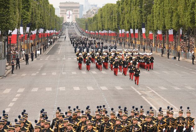 Le dernier défilé militaire sur les Champs-Élysées, le 14 juillet 2019, avant la pandémie de Covid-19.