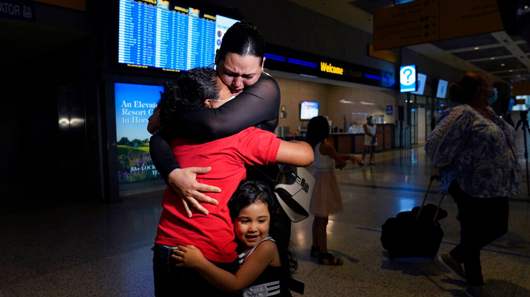 Mom And Daughter Tearfully Reunite At U.S. Border After 6 Years Apart