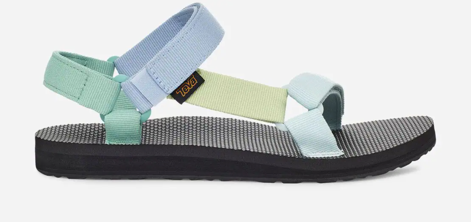 Fitflop's pool sliders that have been described as 'like yoga for feet' are  FINALLY back in stock