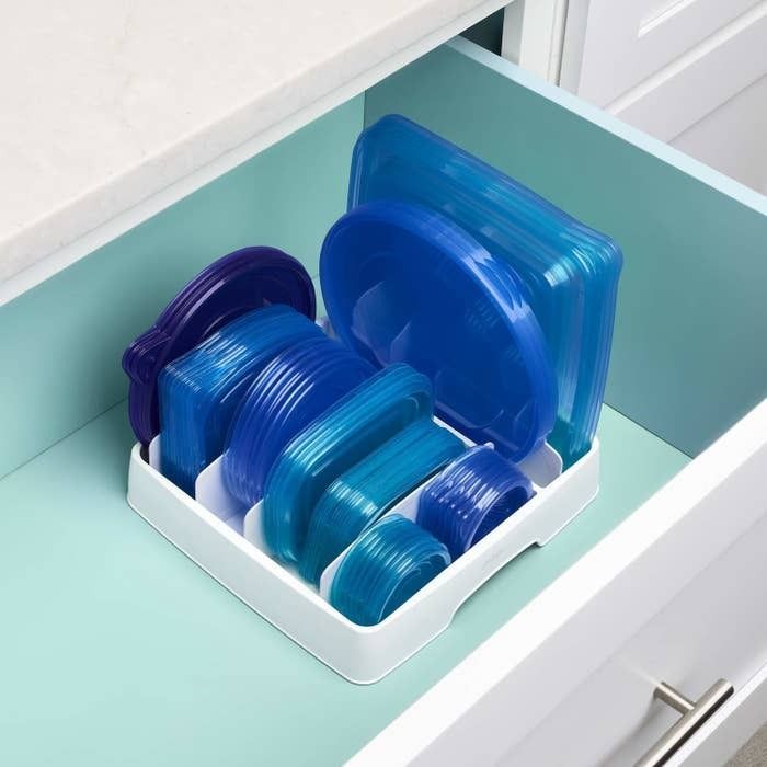 A handy three-compartment lid organizer