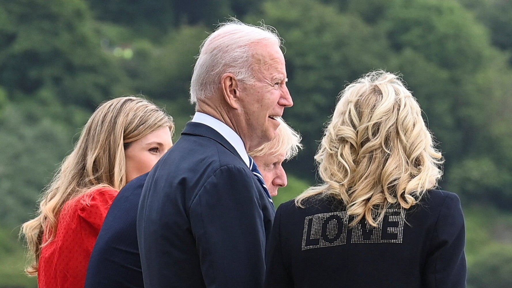 Jill Biden Hailed As 'Queen Of Shade' For Perceived Diss Of Melania Trump