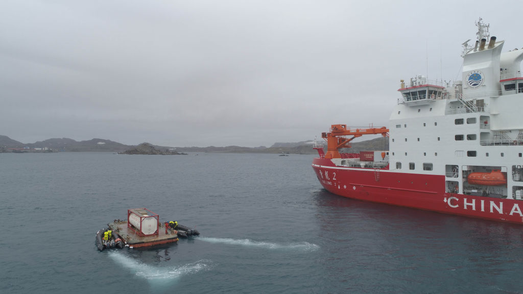 Face au rebond des puissances en Antarctique, agir contre le déclin de la France